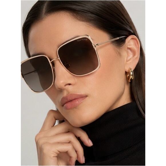 New Tom Ford Tara FT1319 28B Rose Gold Frame Sunglasses Grey Gradient Lenses main image 8